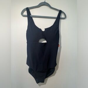 CHARMO 1‎ piece swimsuit women’s L black cut out ribbed beach travel summer new